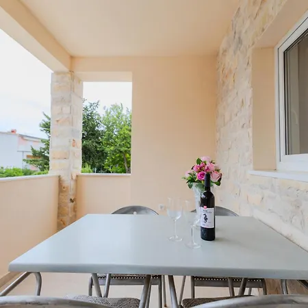 Lorena Apartman Privlaka