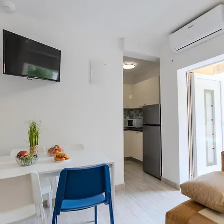 Daire Lorena Privlaka (Zadar)