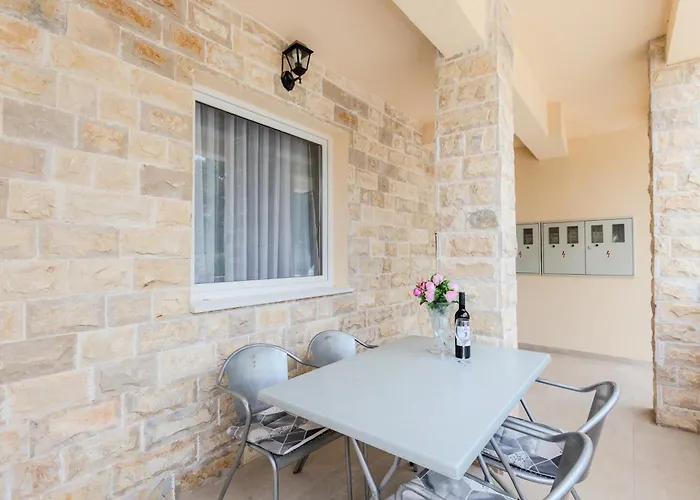 Appartement Lorena *