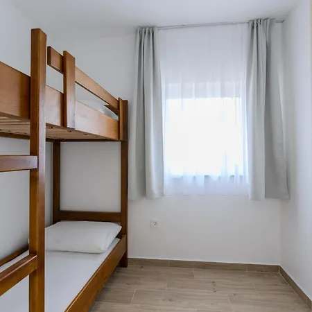 Lorena * Privlaka (Zadar)