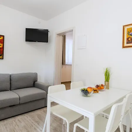 Lorena * Privlaka (Zadar)