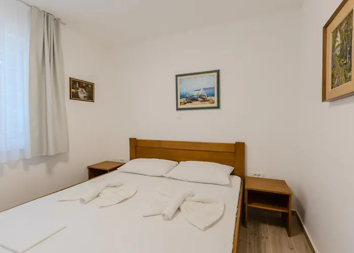 Lorena Apartman