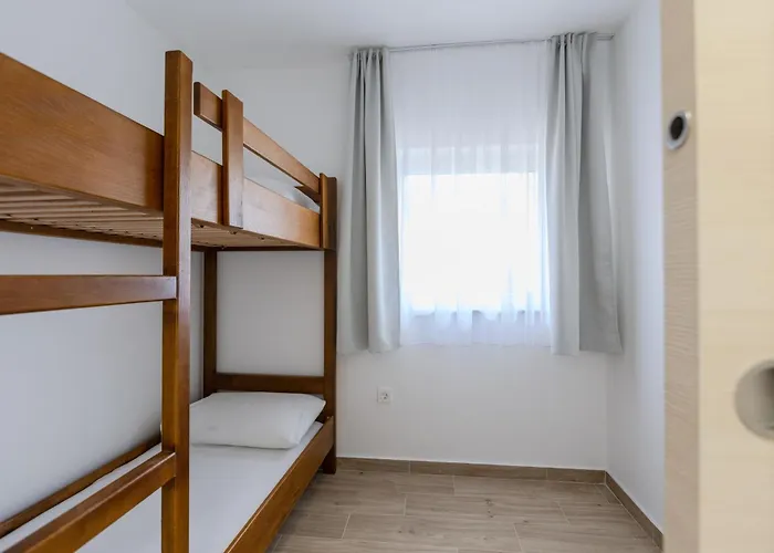 Lorena * Privlaka (Zadar)