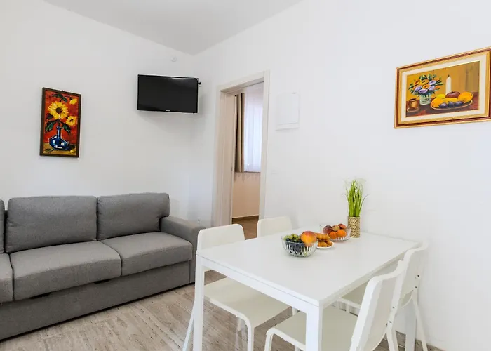 Lorena * Privlaka (Zadar)